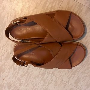 Alohas Marshmallow Tan size 40